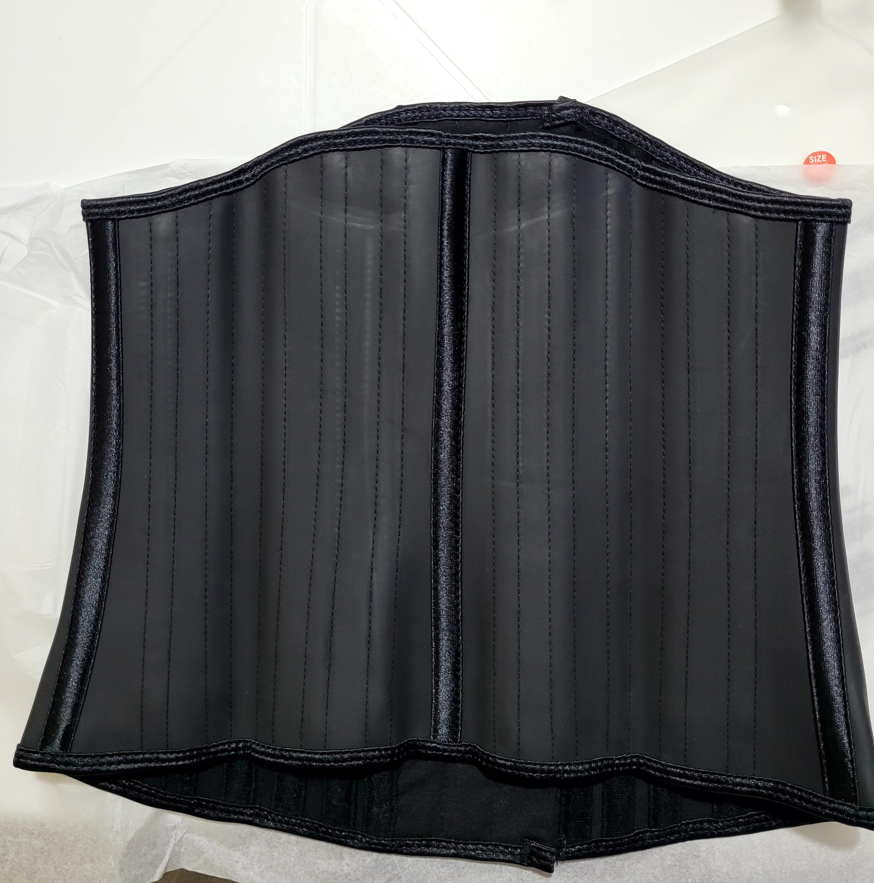 🖤 Corsé Debajo de Busto 100% Látex – Moldea y Reduce Tu Cintura 💫 de Roany Corsets | Fajas y reductoras de cintura elegante y de alta calidad | Compra online en Perú, Chile, Bolivia y EE.UU. | Imagen 20240802_181602_2