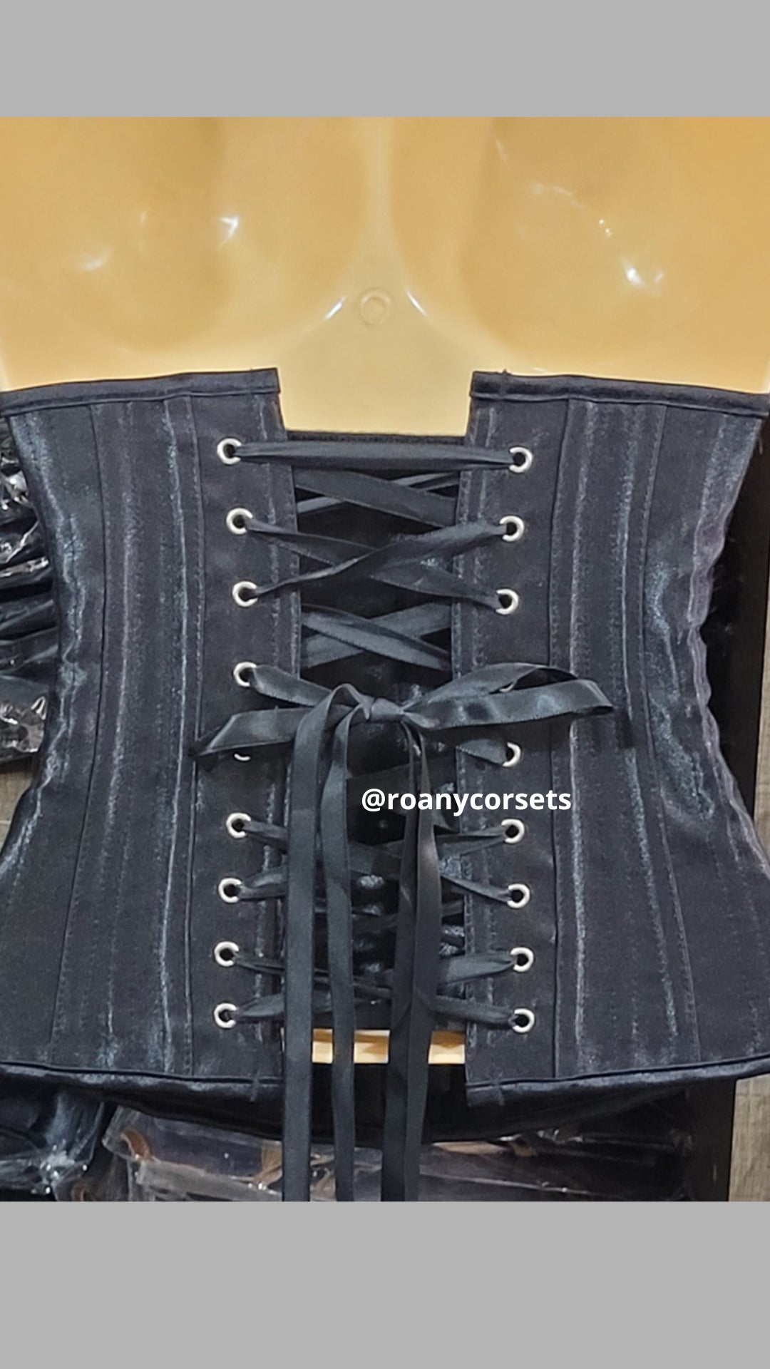 Corset Negro Moldeador de Cintura Satinado - 28 Varillas Premium